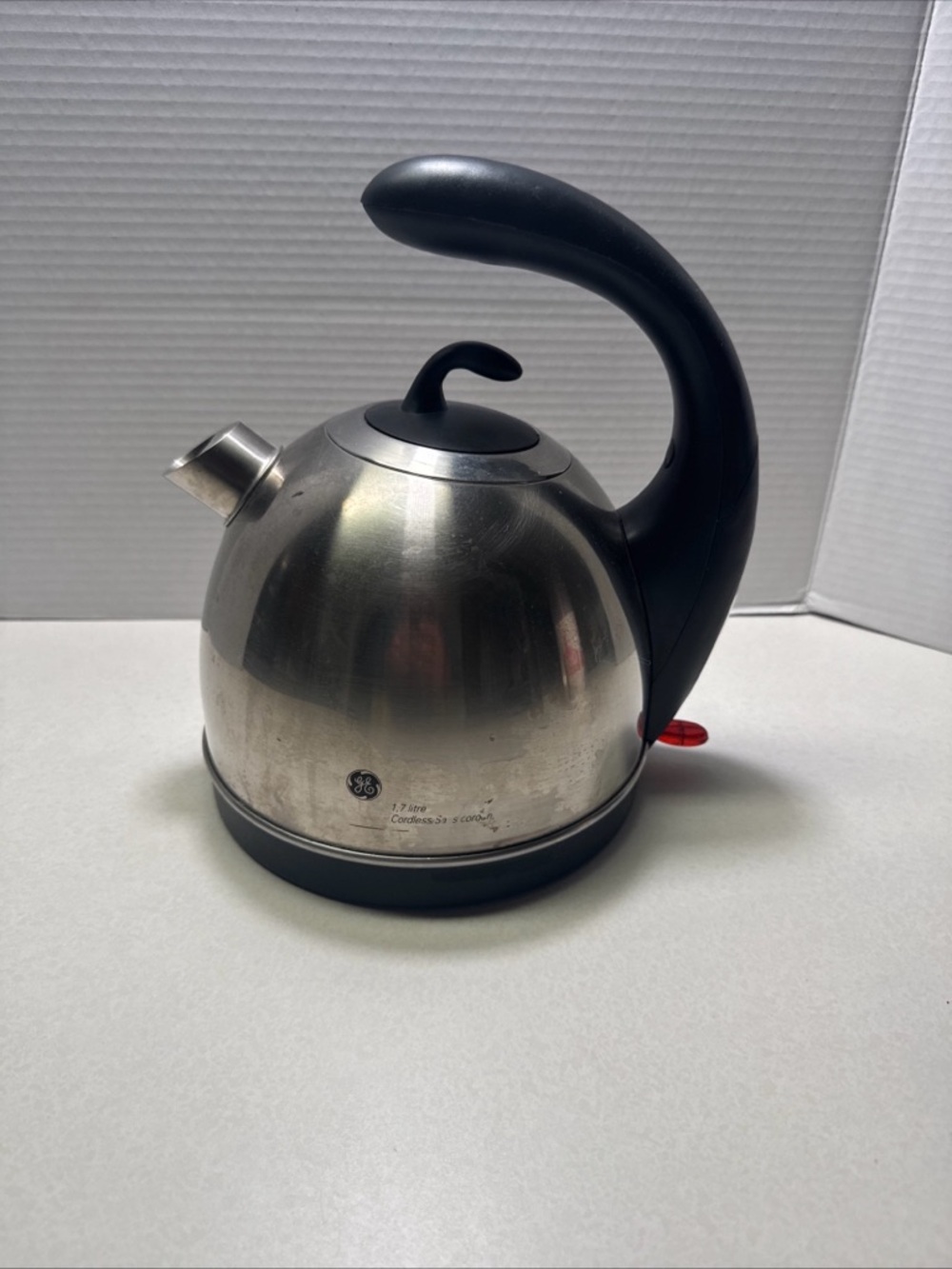 GE Stainless Steel 10 Cup Cordless Kettle Model 168950 - Kettle Only - No Cord